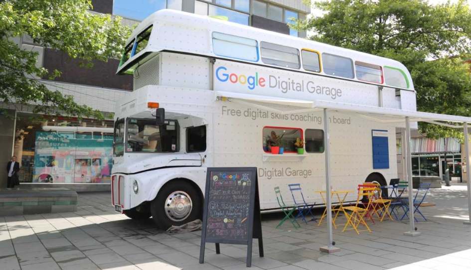 google travel bus