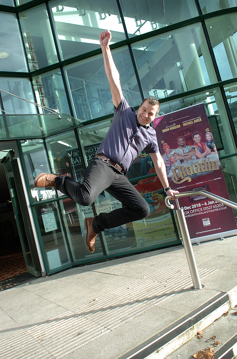 Staff At Redditch Palace Theatre Celebrate Most Successful Pantomime Ever The Redditch Standard 8078